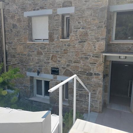 Gesyl Apartment Толон Экстерьер фото