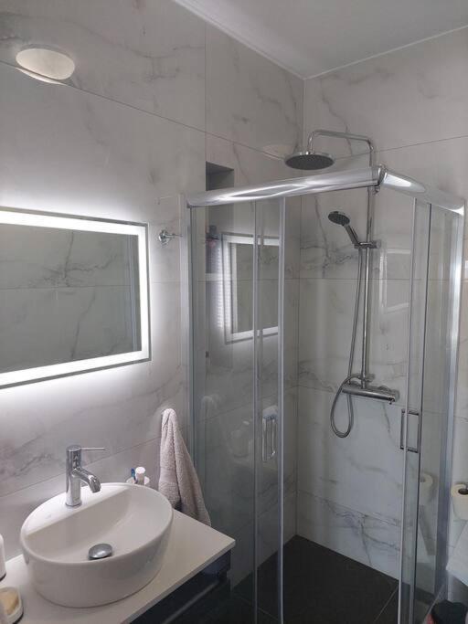 Gesyl Apartment Толон Экстерьер фото