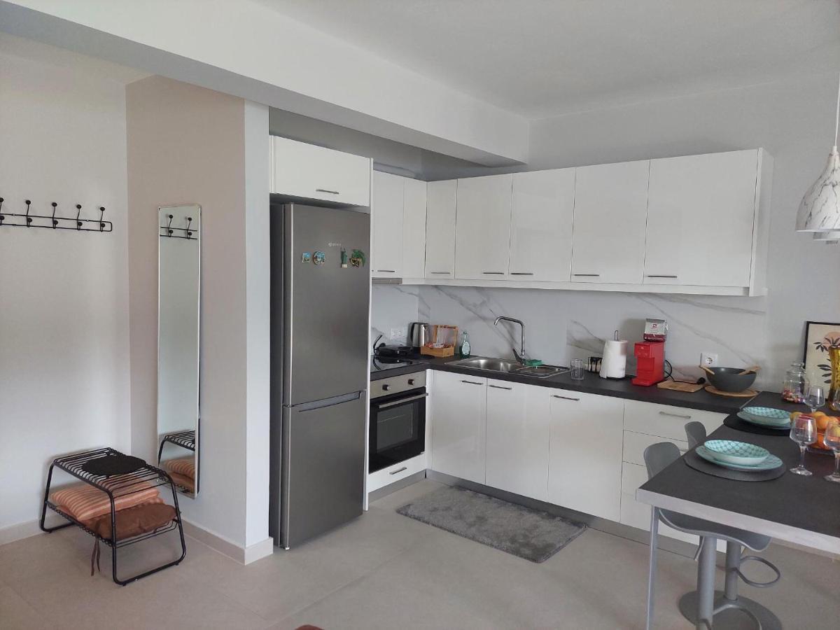 Gesyl Apartment Толон Экстерьер фото